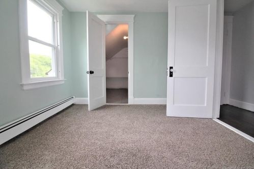 579 Cooke St, Waterbury CT  06710-1424 exterior