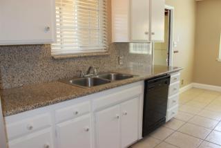 2912 Paula Dr, Clovis CA  93612-4607 exterior