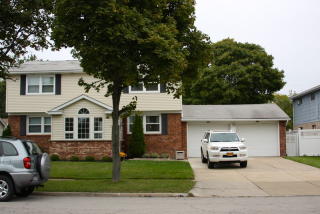 192 Garden Pkwy, Buffalo, NY 14221-6628