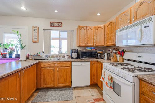 19252 17 Ave, Phoenix AZ 85029-1710 exterior