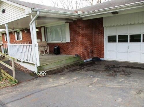 679 Pekin Rd, Liberty Township OH  45036 exterior