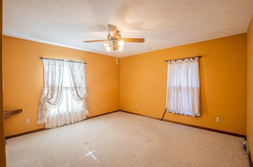 212 Green St, Connellsville PA  15425-4104 exterior