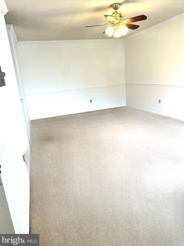 504 Freedom Cir, Harleysville PA  19438-3940 exterior
