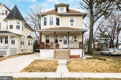 31 Clinton Ave, Camden, NJ 08109-2006