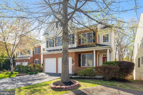 13101 Taverner Loop, Woodbridge VA  22192-5333 exterior