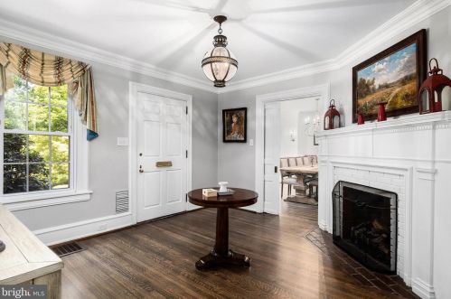 801 Thomas Ave, Riverton NJ  08077-1030 exterior