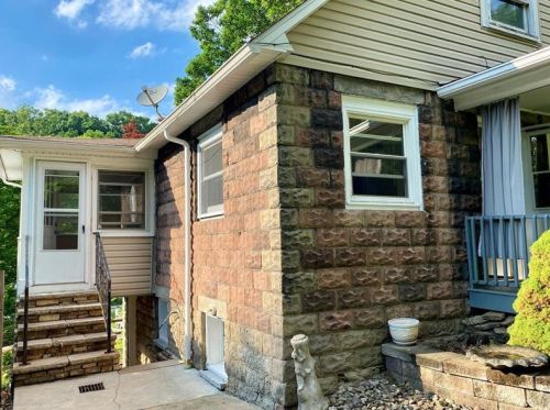 518 Hulton Rd, Verona, PA 15147-3410