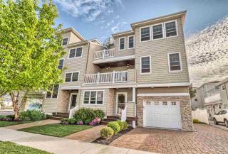 422 9th Ave, Wildwood Crest, NJ 08260-5718