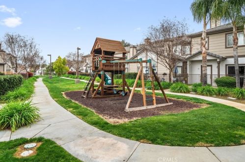 1555 Orange Ave, Redlands CA  92373-1447 exterior