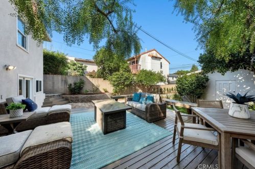 609 35th St, Manhattan Beach CA  90266-3427 exterior