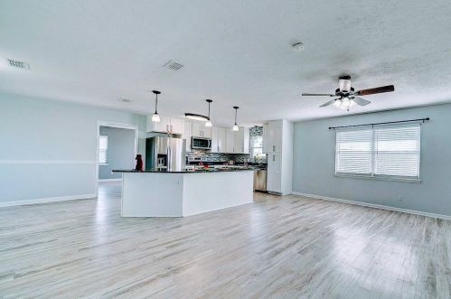 1009 19 Ct, Lynn Haven FL  32444-4502 exterior