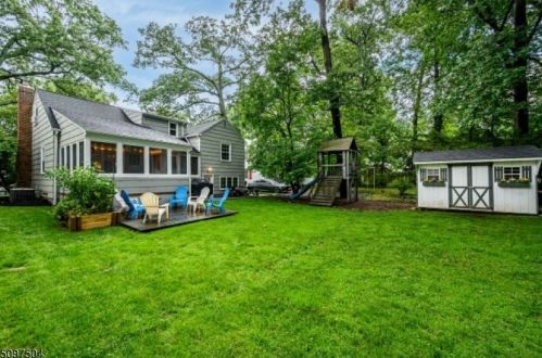 152 Paterson Rd, Fanwood NJ  07023-1012 exterior