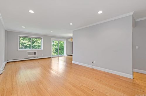 315 Kemeys Ave, Briarcliff, NY 10510-2051