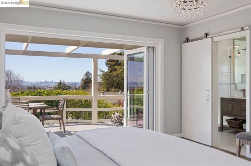 303 Hillside Ave, Oakland CA  94611-4013 exterior