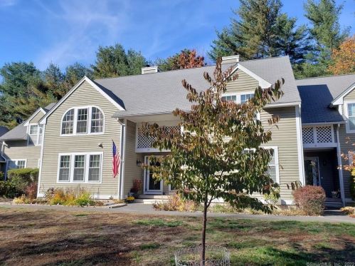 13 Chatsworth Rd, Granby, CT 06035-2421