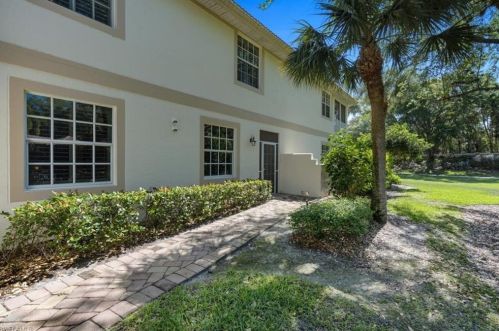23136 Rosedale Dr, Bonita Springs, FL 34135-8218