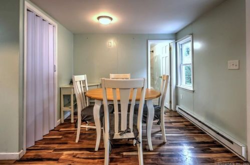 114 New Haven Ave, Derby CT 06418-2161 exterior