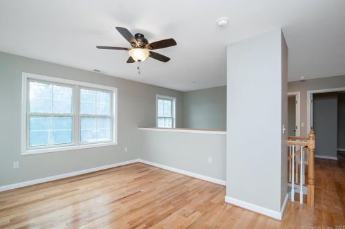 43 Hillside Dr, Ellington CT  06029-2417 exterior