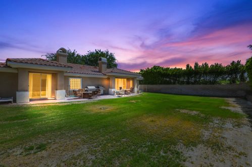 106 Clearwater Way, Rancho Mirage CA  92270-1754 exterior