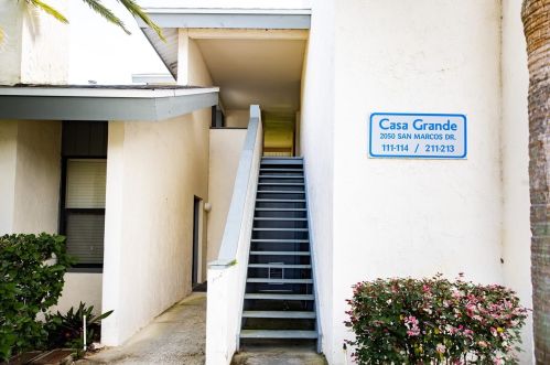 2050 San Marcos Dr, Winter Haven FL  33880-6654 exterior