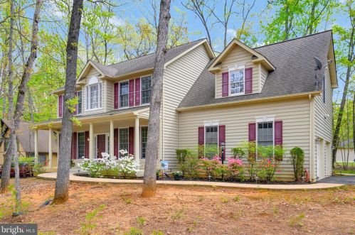 306 Constitution Blvd, Locust Grove, VA 22508-5243