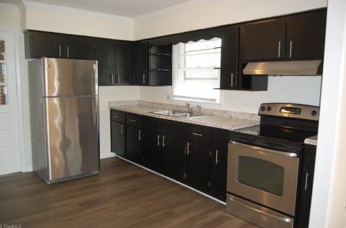 1903 Phillips Ave, Greensboro NC  27405-5237 exterior