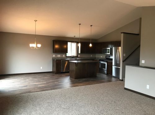 18510 Ogden St, Otsego, MN 55330-1066
