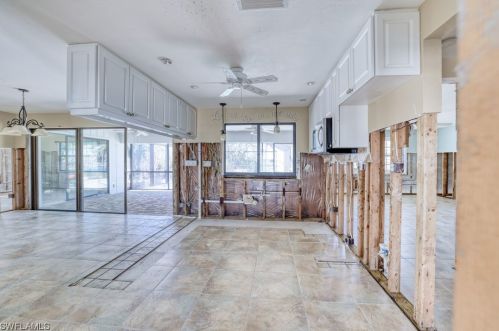 411 Lake Murex Blvd, Sanibel FL  33957-5536 exterior