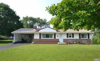 179 Lakeview Dr, Carlisle, PA 17013-1038
