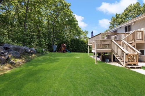 86 Hilltop Dr, Providence RI  02919-3013 exterior