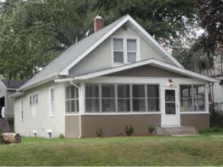 3511 Aldrich Ave, Minneapolis, MN 55412-2533