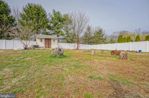 124 Meadowrue Ln, Wenonah NJ  08090-2063 exterior