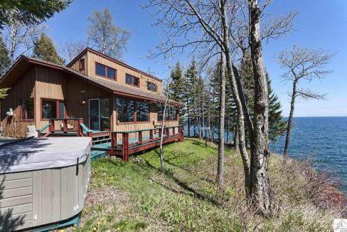 5402 Highway 61, Lutsen, MN 55612