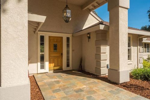 18905 Ridge Dr, Lake Wildwood, CA 95946-9486