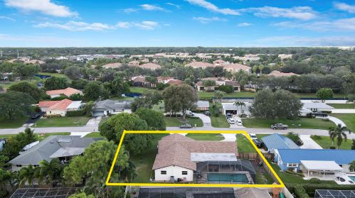 4186 Magnolia St, West Palm Beach, FL 33418-3926
