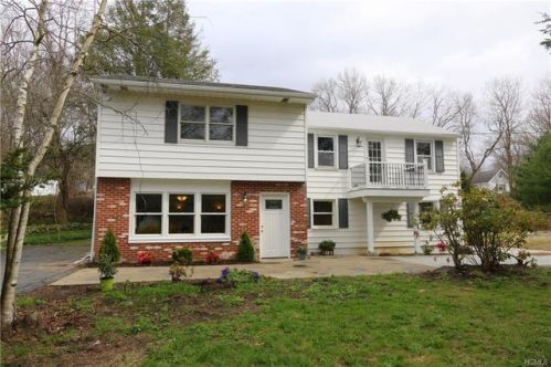 17 Newburgh Rd, Patterson, NY 12563-1200