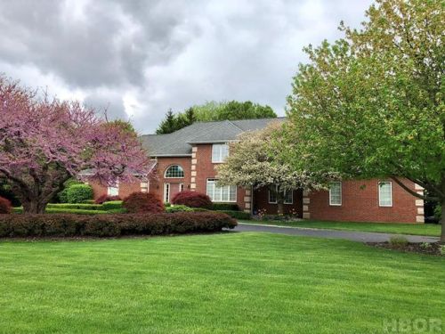 2229 Heatherwood Dr, Findlay, OH 45840-7444