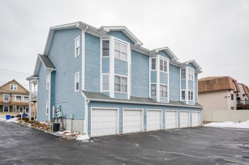 31 High St, Norwalk CT  06851-4745 exterior