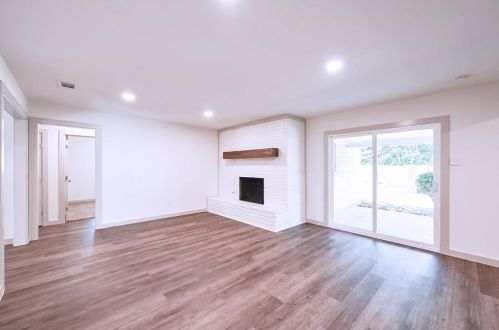 6416 Trail Lake Dr, Fort Worth TX  76133-4823 exterior