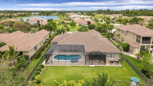 7906 Arbor Crst Way, West Palm Beach FL  33412-2467 exterior