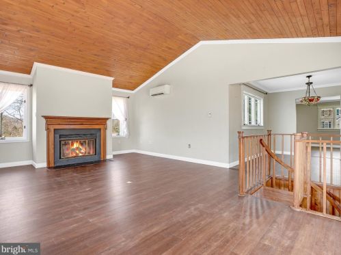 42 Overlook Dr, Primrose PA  17901-4028 exterior