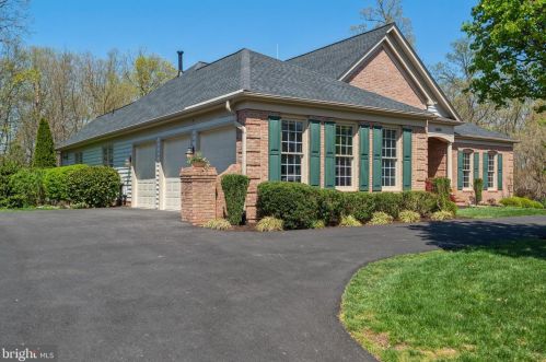 13203 Piedmont Vista Dr, Haymarket, VA 20169-2646