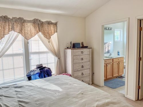 115 Springhouse Dr, Englewood OH  45322-8795 exterior