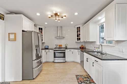 303 Nutley Ave, Nutley NJ  07110-2435 exterior