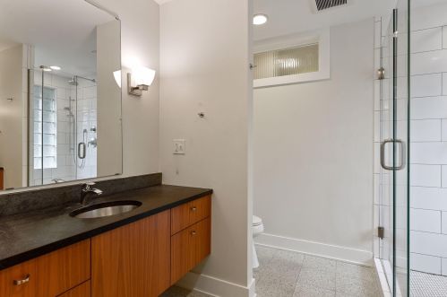 6812 Wooddale Ave, Minneapolis MN  55435-1635 exterior