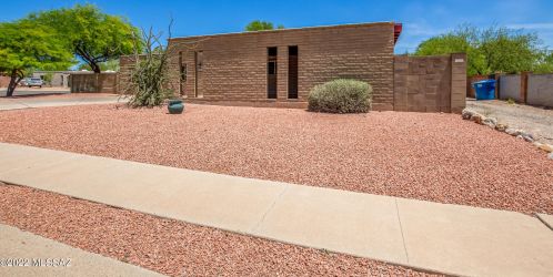 2564 Calle Genova, Tucson, AZ 85745-2527
