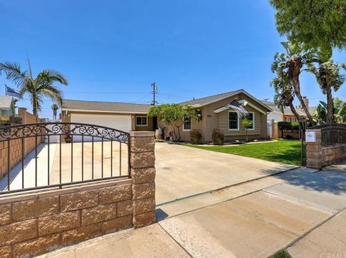 6462 San Diego Dr, Buena Park, CA 90620-2819