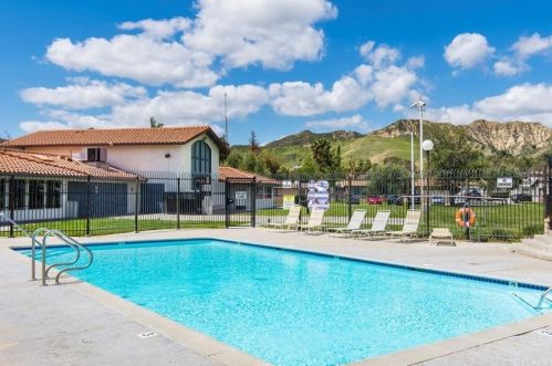 27546 Jasper Way, Santa Clarita CA  91384-3162 exterior