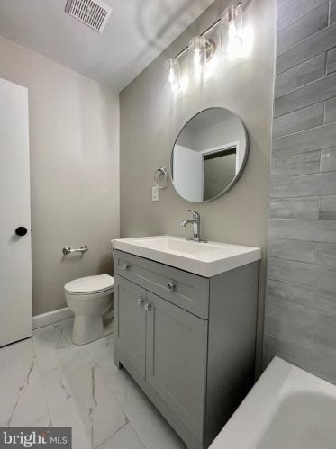 2120 Cartwright Pl, Herndon VA  20191-1903 exterior