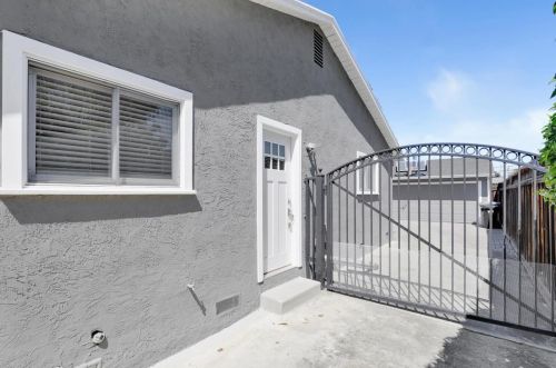 1532 Carmel Dr, San Jose CA  95125-1831 exterior